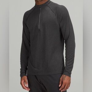 Lululemon Metal Vent Tech 1/2 Zip 2.0 in Deep Coal/Black